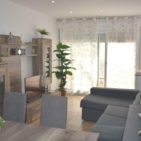 Aube Apartment Делтебре Екстериор снимка