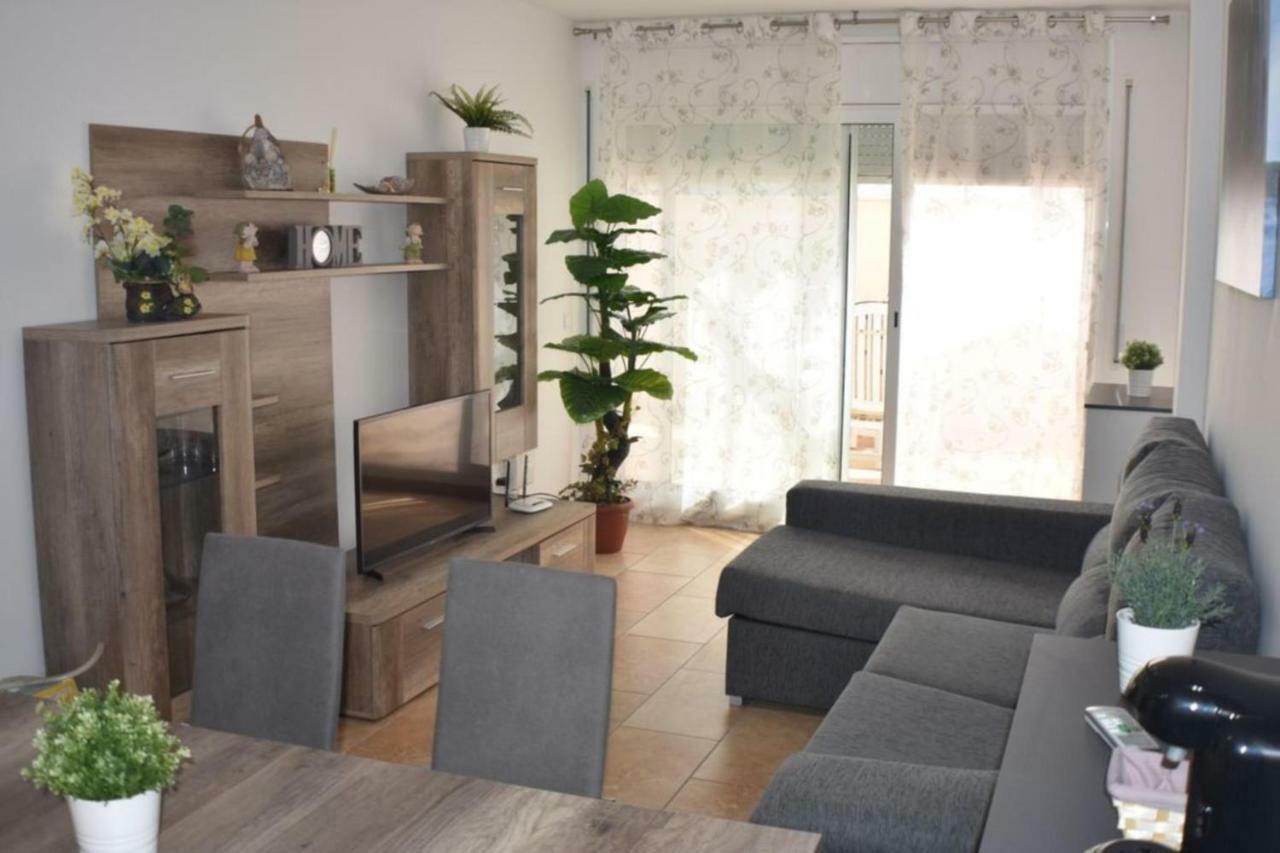 Aube Apartment Делтебре Екстериор снимка