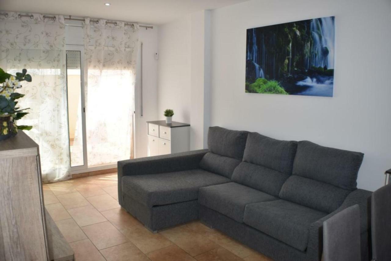 Aube Apartment Делтебре Екстериор снимка